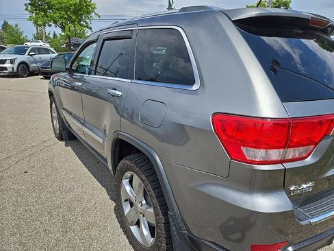 Used 2012 Jeep Grand Cherokee Limited AWD/4WD image 6