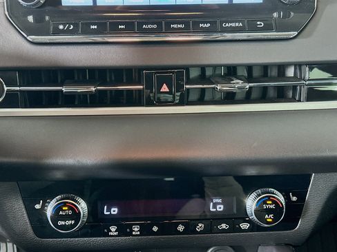 Used 2024 Mitsubishi Outlander SE image 24