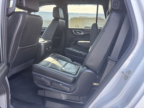 Used 2021 Chevrolet Tahoe Z71 w/ Z71 Signature Package image 32