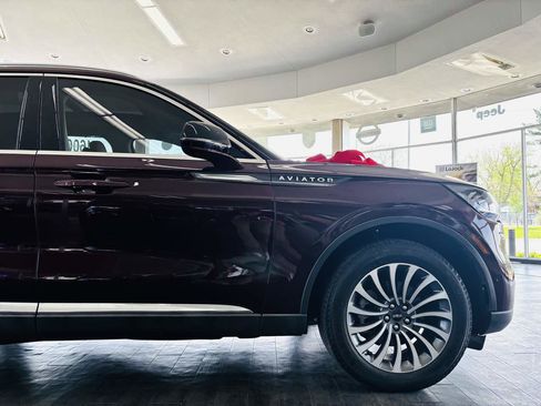 Used 2022 Lincoln Aviator Reserve w/ Equipment Group 201A AWD/4WD image 17