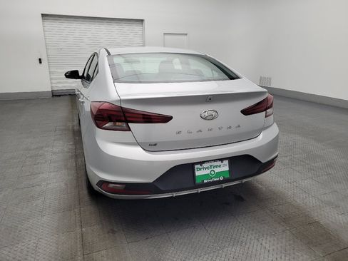 Used 2019 Hyundai Elantra SE w/ Cargo Package FWD image 6