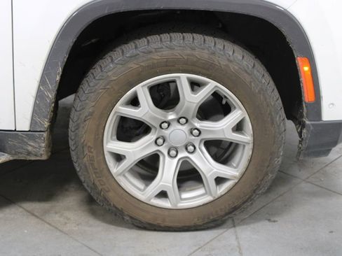 Used 2022 Jeep Wagoneer Series II image 13