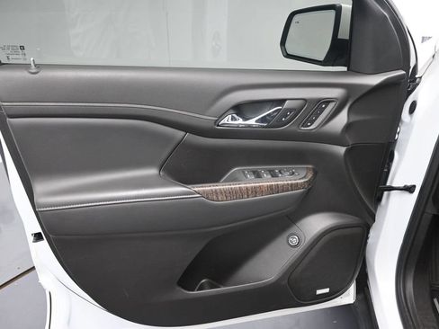 Used 2023 GMC Acadia Denali w/ Trailering Package AWD/4WD image 20