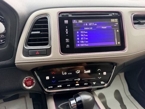 Used 2017 Honda HR-V EX image 34