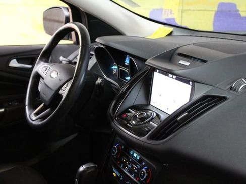 Used 2017 Ford Escape Titanium w/ Equipment Group 301A FWD image 10