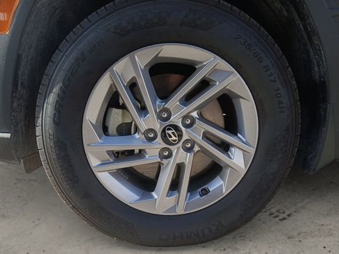 Certified 2025 Hyundai Tucson SE image 14