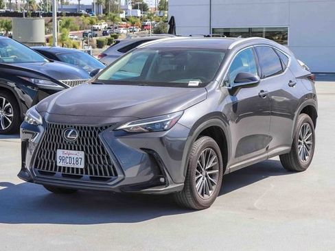 Used 2025 Lexus NX 250 FWD w/ Premium Package image 3