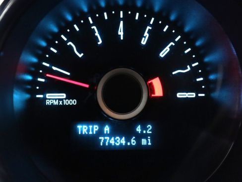 Used 2014 Ford Mustang Coupe image 14