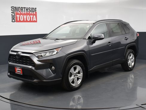 Used 2020 Toyota RAV4 XLE image 8