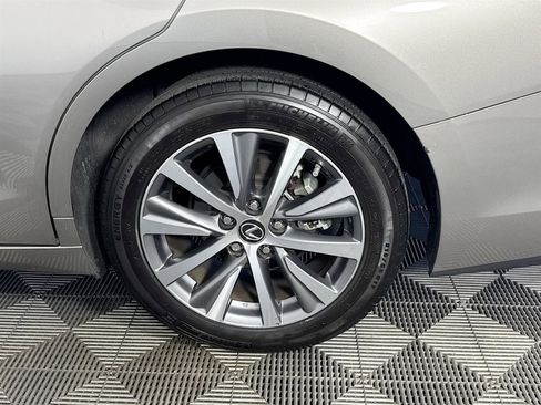 Used 2021 Lexus ES 350 w/ Premium Package image 32