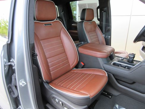 Used 2024 GMC Sierra 1500 Denali Ultimate AWD/4WD image 27