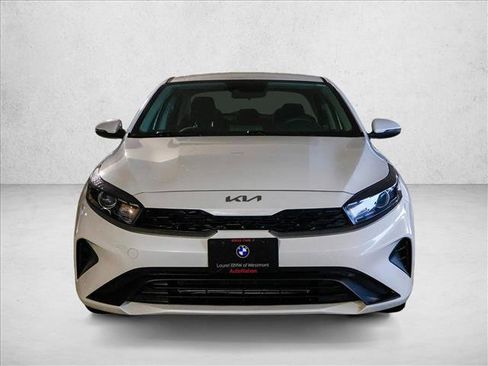 Used 2024 Kia Forte LXS w/ LXS Technology Package image 2