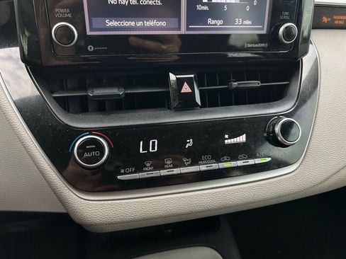 Used 2022 Toyota Corolla LE image 23