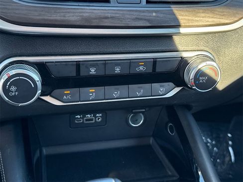 Used 2023 Nissan Altima 2.5 SV image 31