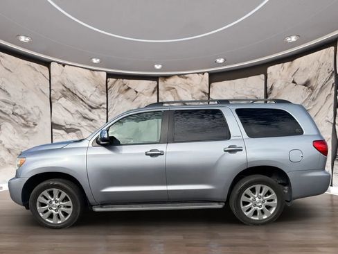 Used 2013 Toyota Sequoia Platinum RWD image 5