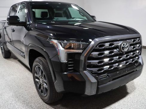 Used 2023 Toyota Tundra Platinum image 5