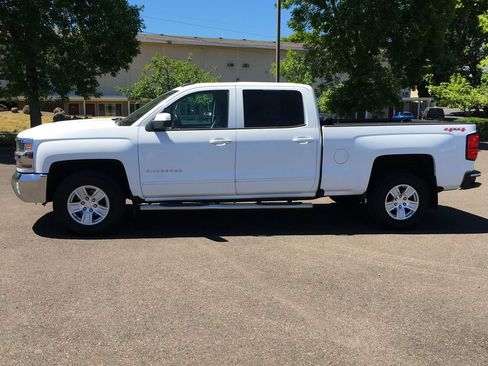 Used 2017 Chevrolet Silverado 1500 LT w/ All Star Edition AWD/4WD image 3