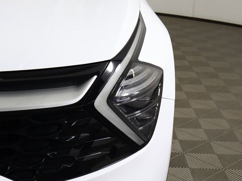 Certified 2025 Kia Sportage EX image 14