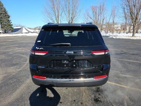 Used 2022 Jeep Grand Cherokee Limited 4xe image 5