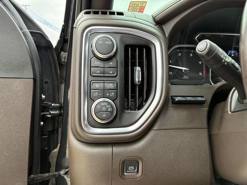 Used 2020 GMC Sierra 2500 Denali w/ Denali Ultimate Package AWD/4WD image 24