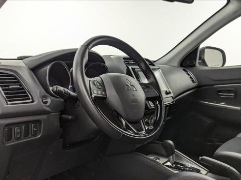 Used 2024 Mitsubishi Outlander Sport SE image 22