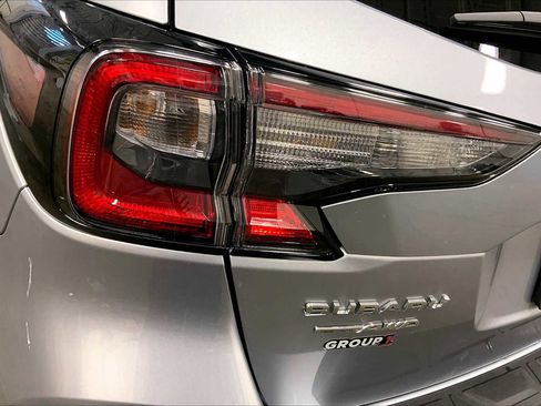 Used 2025 Subaru Outback Premium image 27