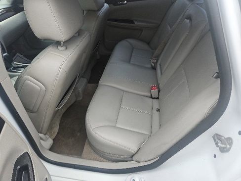 Used 2012 Chevrolet Impala LTZ image 6