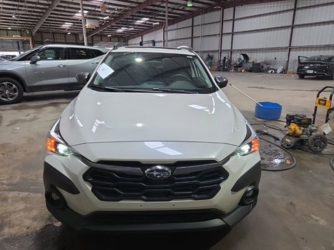 Used 2025 Subaru Crosstrek 2.0i Premium image 7