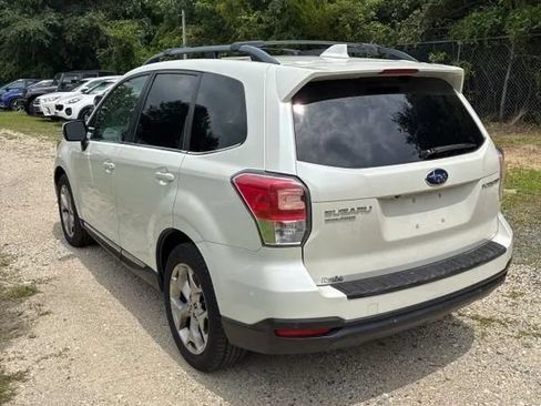 Used 2017 Subaru Forester 2.5i Touring AWD/4WD image 5