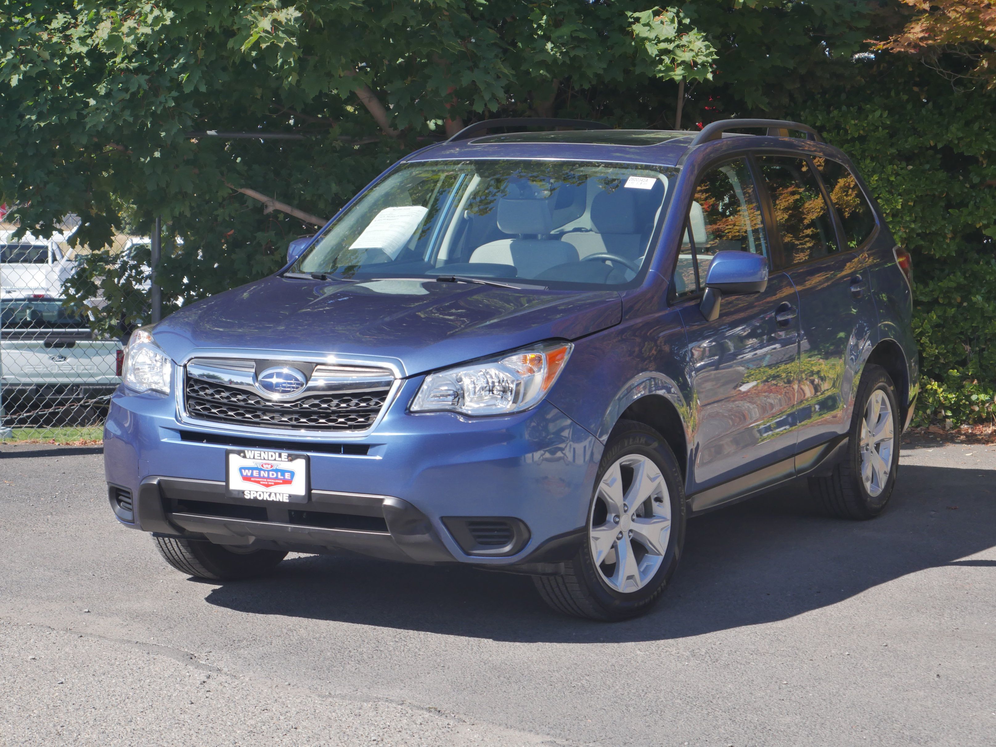 Used 2016 Subaru Forester 2.5i Premium w/ Popular Package #2 AWD/4WD image 2
