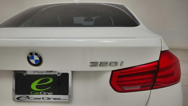 Used 2018 BMW 320i xDrive Sedan AWD/4WD image 26
