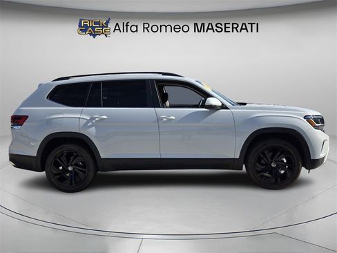 Used 2022 Volkswagen Atlas SE image 4