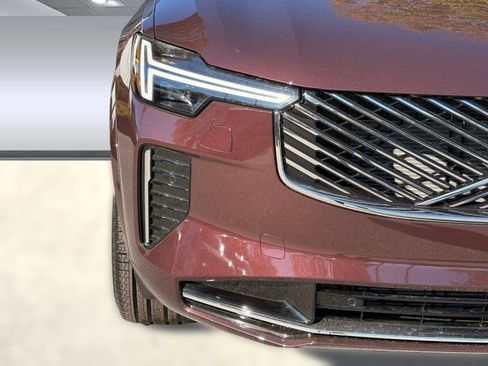 Used 2026 Volvo XC90 B5 Core w/ Protection Package image 11