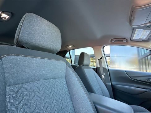 Used 2024 Chevrolet Equinox LT image 20