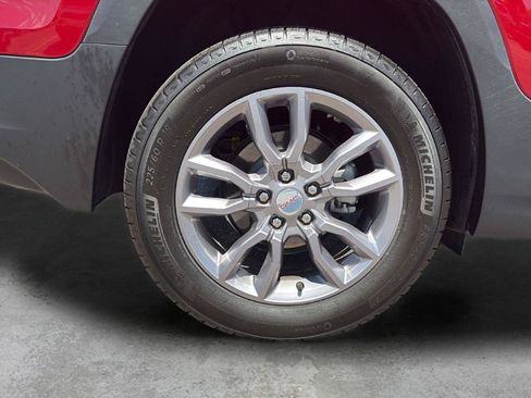 Used 2023 GMC Terrain SLT AWD/4WD image 23