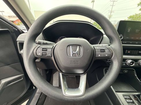 Certified 2024 Honda CR-V EX image 9