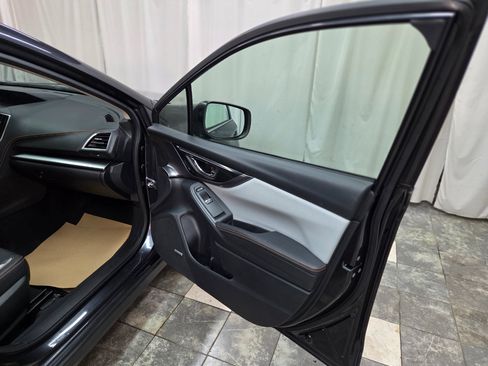 Used 2018 Subaru Crosstrek 2.0i Limited image 12