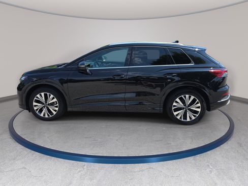 Used 2023 Audi Q4 e-tron Premium Plus w/ Premium Plus RWD image 8