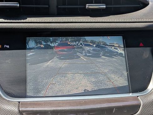 Used 2019 Cadillac XT5 Luxury w/ LPO, Radiant Package FWD image 23