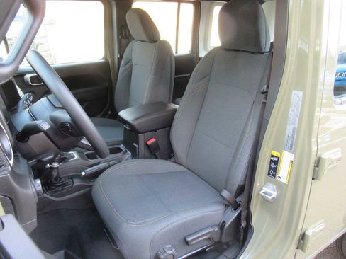 New 2026 Jeep Wrangler Unlimited Sport image 20