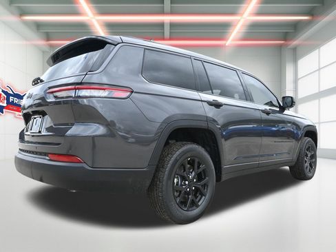 New 2026 Jeep Grand Cherokee L 2WD image 3