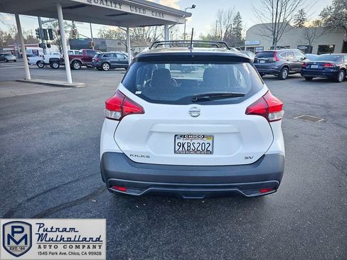 Used 2019 Nissan Kicks SV image 7