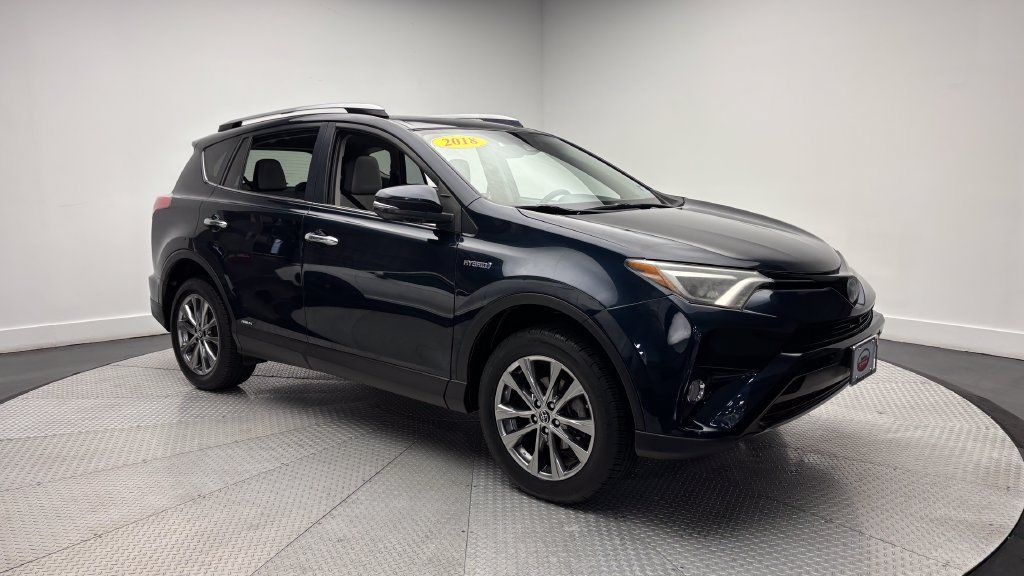 Used 2018 Toyota RAV4 Limited w/ Advanced Technology Package AWD/4WD image 26