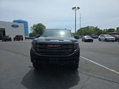 Used 2023 GMC Sierra 1500 AT4 w/ AT4 Premium Package image 8