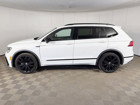Used 2021 Volkswagen Tiguan SE R-Line w/ 3rd Row Seat Package AWD/4WD image 14