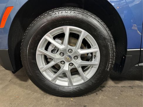 Certified 2024 Chevrolet Equinox LT w/ LPO, Floor Liner Package AWD/4WD image 24