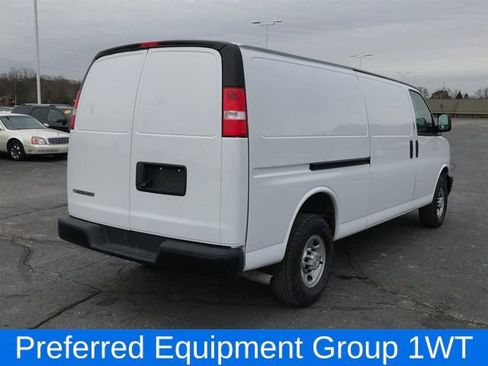 Certified 2024 Chevrolet Express 2500 Work Van w/ Driver Convenience Package image 4