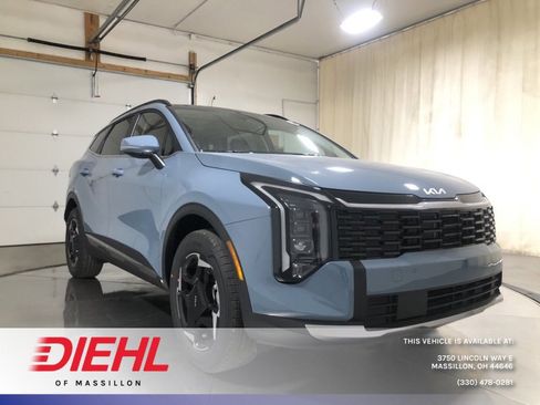 New 2026 Kia Sportage EX image 1