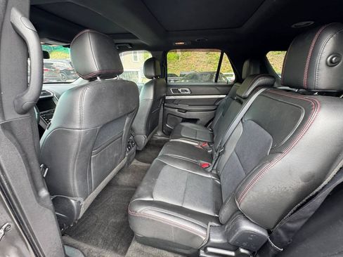 Used 2017 Ford Explorer Sport w/ Equipment Group 401A AWD/4WD image 6