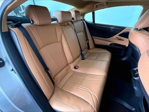 Used 2024 Lexus ES 350 Ultra Luxury image 35